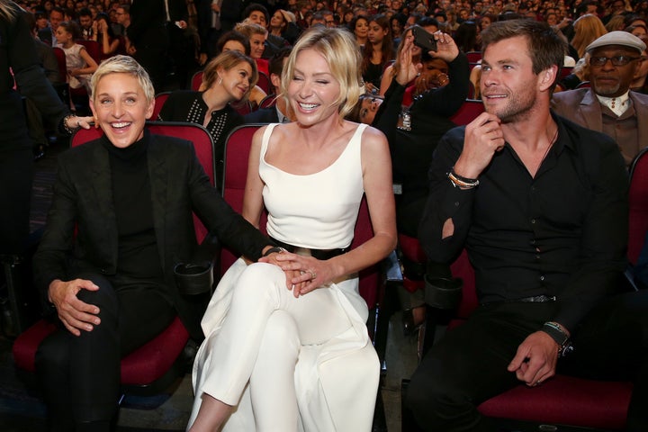 Ellen DeGeneres mostra compilado de Chris Hemsworth sem camisa como Thor