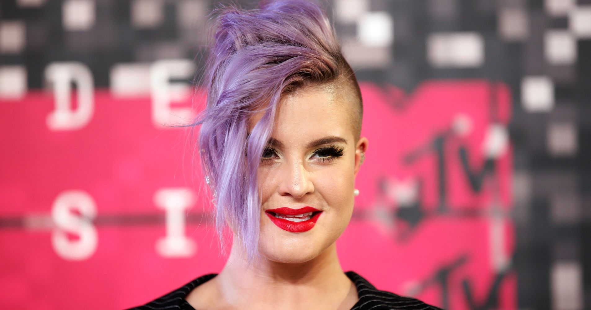 Келли осборн. Kelly Osbourne. Kelly Lee Osbourne. Лысая Келли Осборн. Келли Осборн Инстаграм.