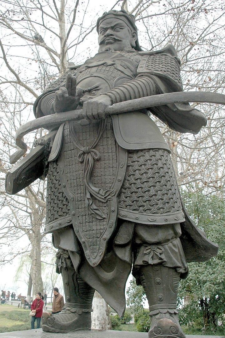 <p> <em>A statue of King Qian, who established Hangzhou as a capital city </em></p>