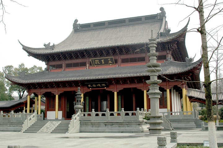 <p><em>Temple of King Qian</em></p>
