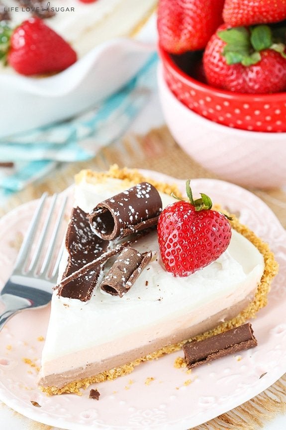 No-Bake Neapolitan Cheesecake Pie