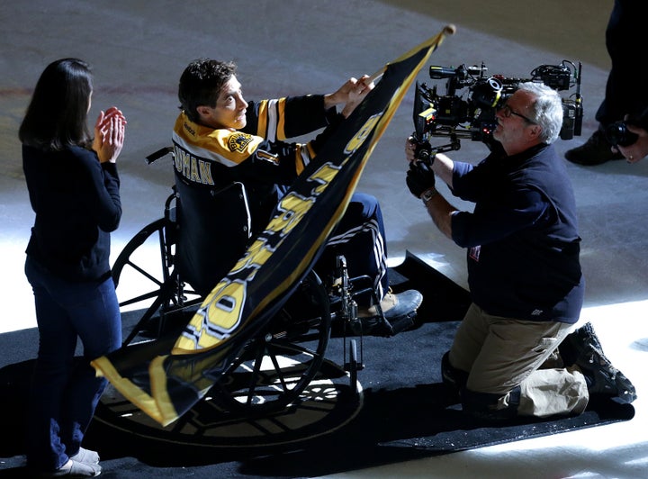 Jake Gyllenhaal films a scene portraying Jeff Bauman.