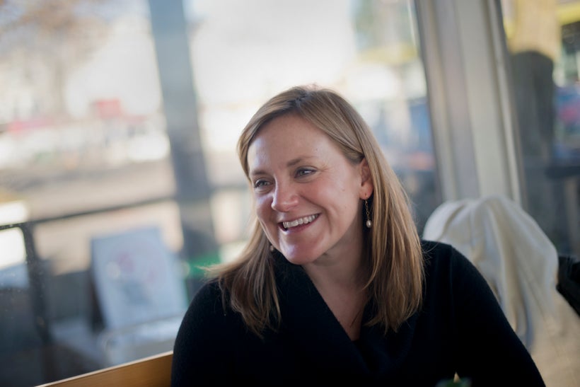 Lucia welcomes Laine Boswell!