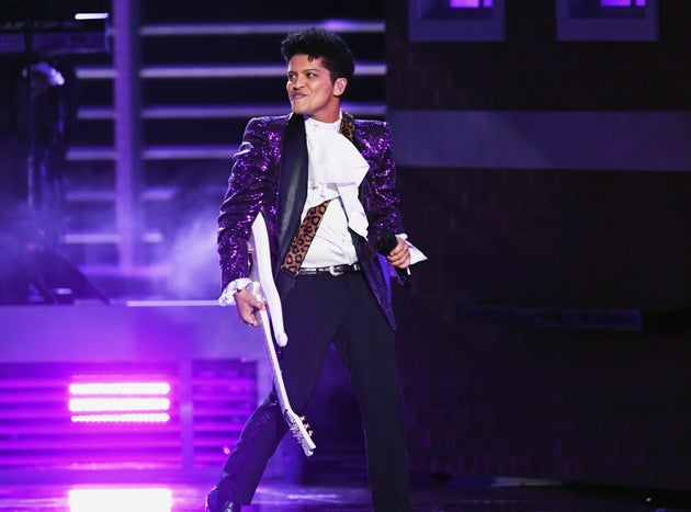 Bruno Mars And The Time Rock Out To Prince Medley During Grammy Tribute Huffpost Bruno Mars And The Time Rock Out To Prince Medley During Grammy Tribute Huffpost
