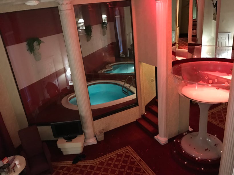 The Pocono Palace <a rel="nofollow" href="https://www.covepoconoresorts.com" target="_blank">https://www.covepocono
