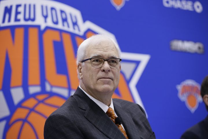 Marv Albert says he feels "removed" from coach Phil Jackson and the Knicks.