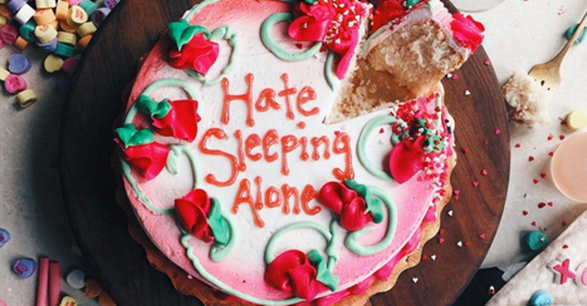 These 12 Cakes With Drake Lyrics Perfectly Sum Up The State Of Our Love