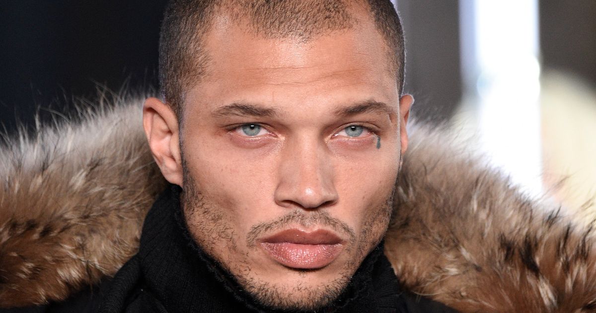 SEE IT: 'Hot convict' Jeremy Meeks makes New York Fashion Week