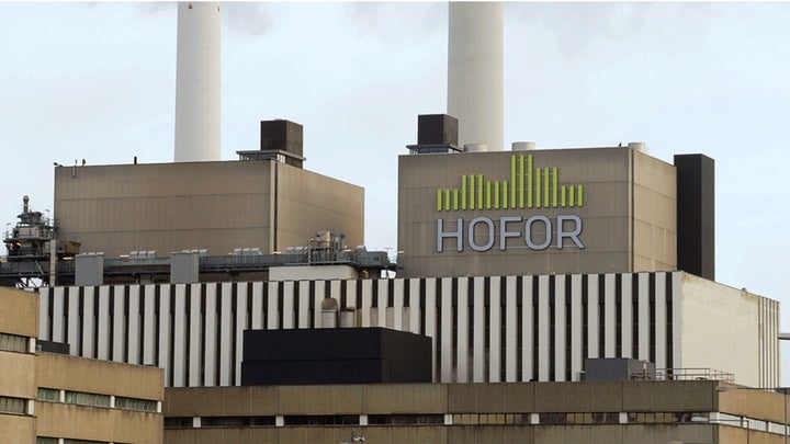 <p>BIO4 power plant at Amagervaerket that formerly burned coal and now burns wood chips.</p>