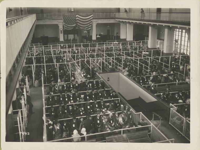 Immigration “pens” for processing at Ellis Island. Source: Photographs of Ellis Island, 1902-1913