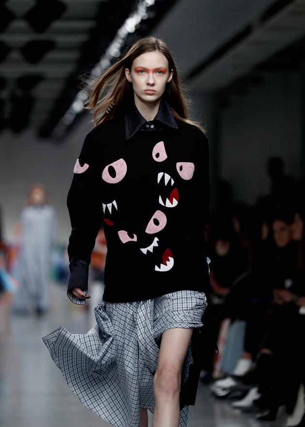 London Fashion Week 2017: Post-It Notes Made Their Runway Debut At Fyodor