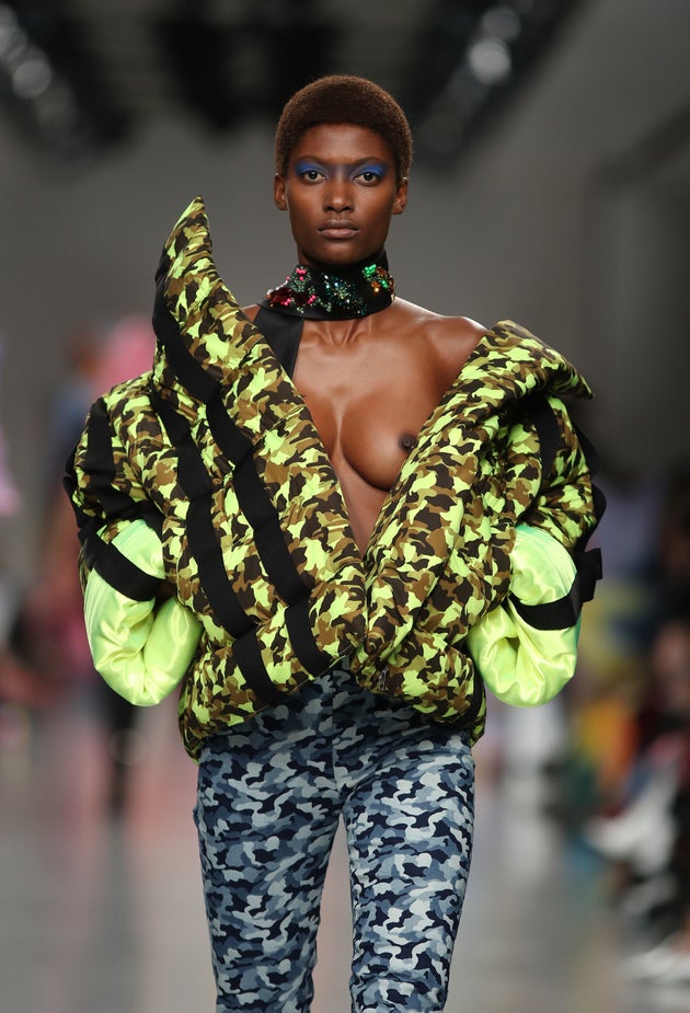 London Fashion Week 2017: Post-It Notes Made Their Runway Debut At Fyodor