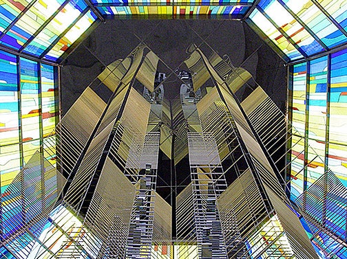 Michio Ihara, <em>Suspended Sculpture</em> (2001), gold plated and anodized aluminum, aluminum, stainless chain. 26 x 10 x 10