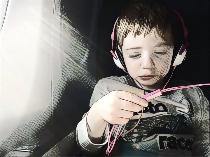 <p>Headphones, 29F</p>
