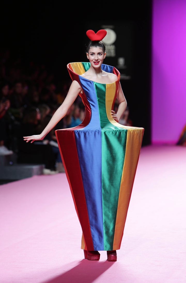 Feast Your Eyes On This Bonkers Doughnut Dress At Fashion Week | HuffPost