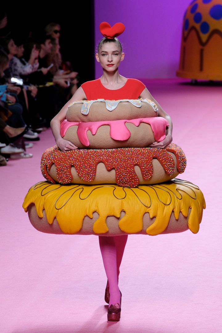 Feast Your Eyes On This Bonkers Doughnut Dress At Fashion Week | HuffPost
