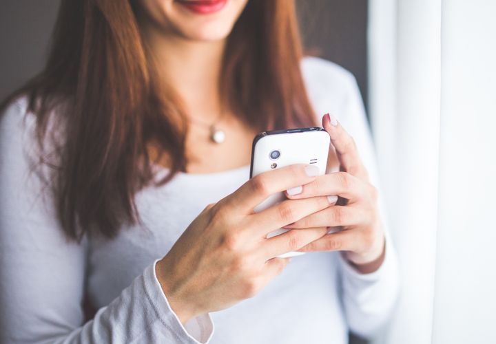 12 Text Messages To Send Someone With Cancer | HuffPost Life