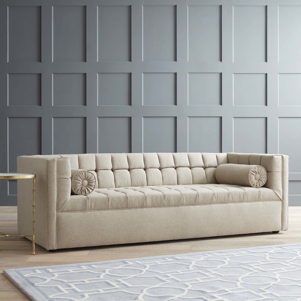 19 Cozy Chunky Couches For Anyone Who S Sick Of Mid Century 19 Cozy Chunky Couches For Anyone Who S Sick Of Mid Century