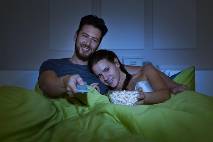 <strong>Watching TV before bed</strong>
