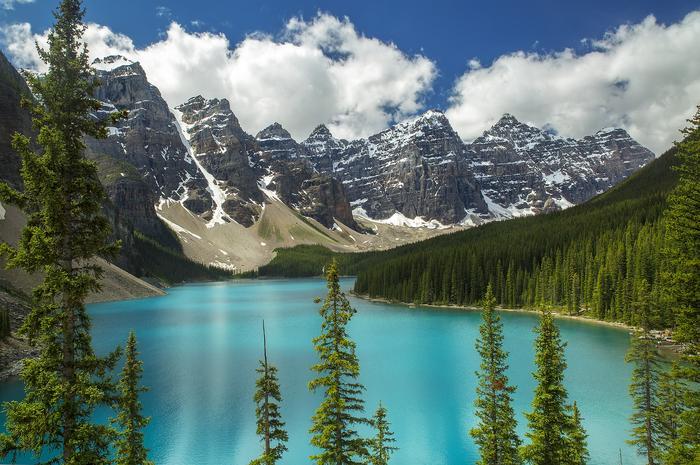 <strong>Road Trip Through Western Canada</strong>