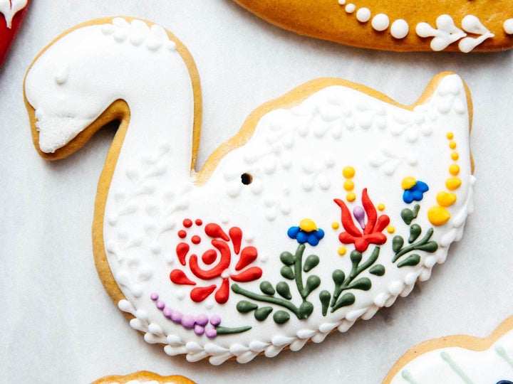 If left in a well ventilated area, the cookies will naturally dehydrate. Aniko uses some of them, like this swan, as Christmas ornaments.