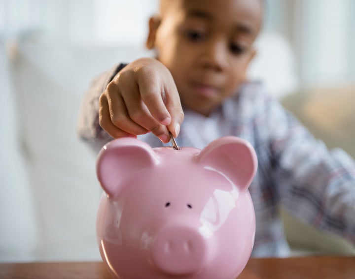 <strong>HSBC claims the average person has earned more than £131K by 25</strong>