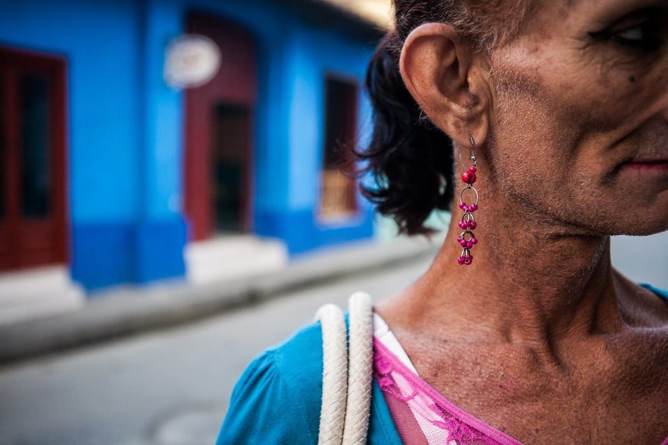 Stunning Photos Follow Cubas Drag And Trans Stars From Day To Night 