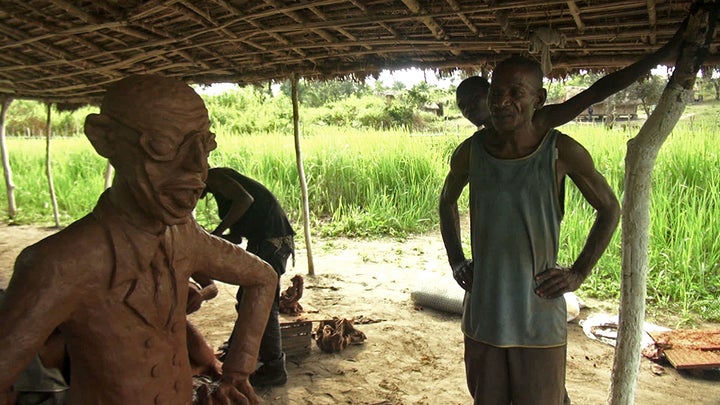 <p>Jérémie Mabiala reflecting on his work, 2015. Courtesy the Cercle d’Art des Travailleurs de Plantation Congolaise.</p>