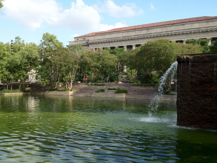 <p>Pershing Park, 2012 - Photograph © The Cultural Landscape Foundation</p>