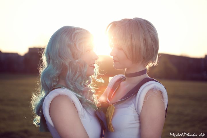 Carina (left) as Sailor Neptune and Sørine as Sailor Uranus (right) from Sailor Moon. 