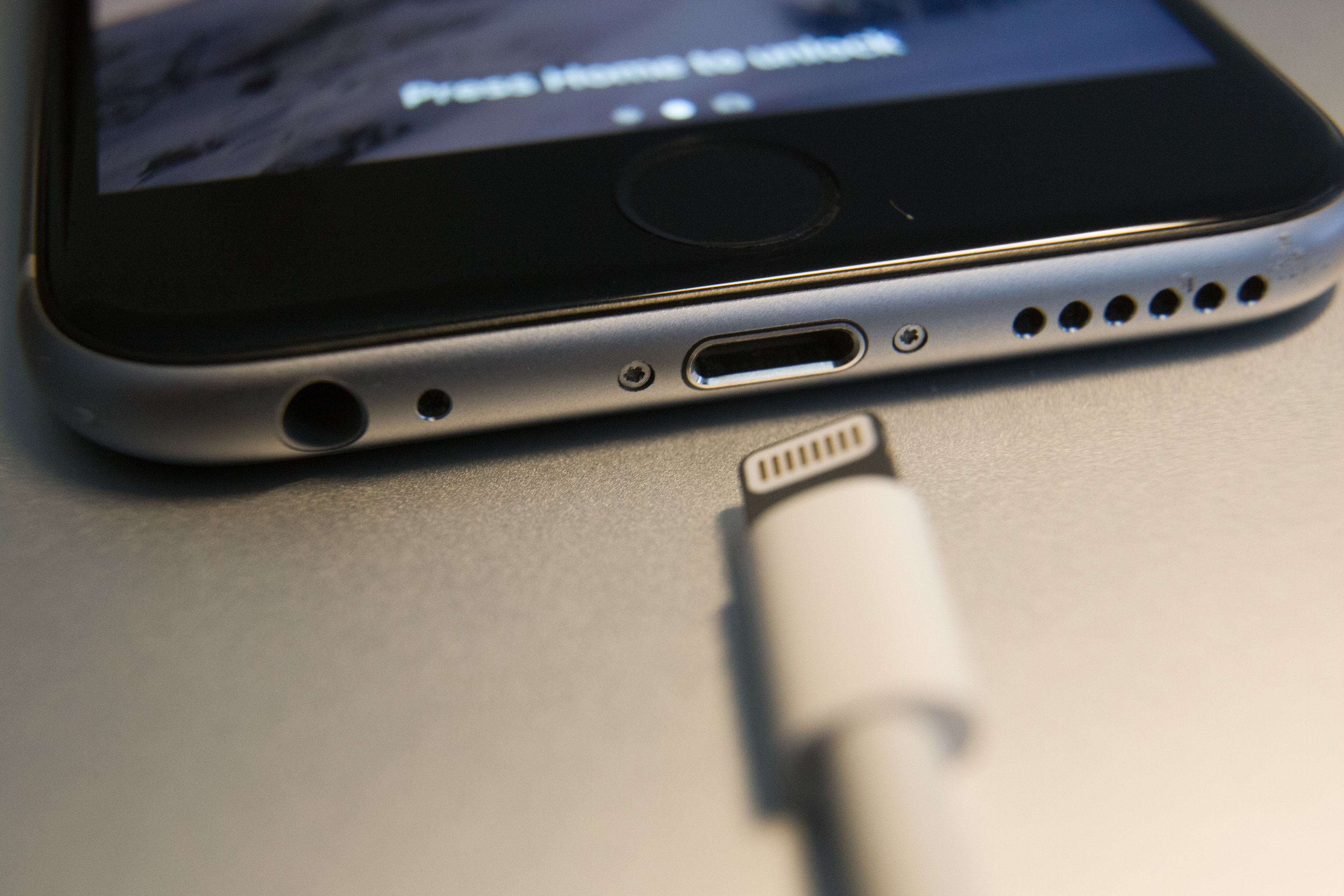 New iPhone 8 Will Ditch Lightning Cable For USB-C, Reports WSJ ...