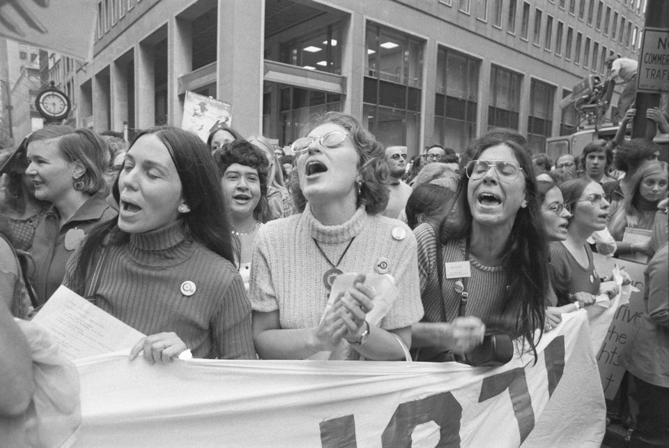 71 Powerful Photos Of Women Protesting Throughout American History Huffpost Women 