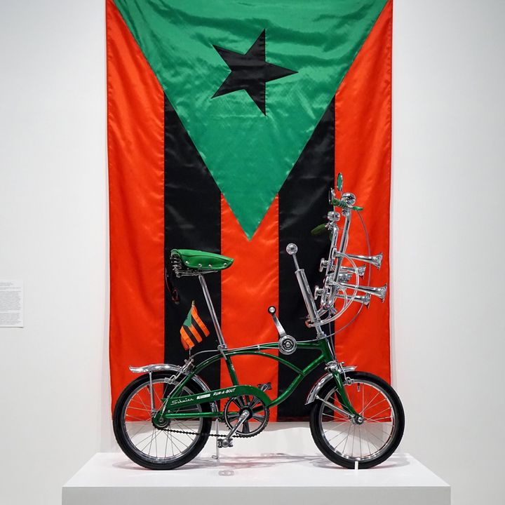 Run-a-Bout, 2017 and Bandera puertorriqueña en rojo, negro, y verde, 2017