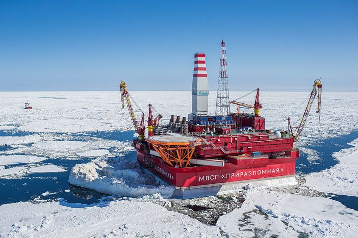 Prirazlomnoye rig in the Pechora Sea, operated by Gazprom Neft 