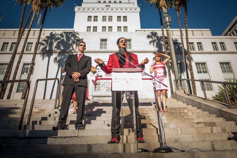 A campaign speech in front of City Hall
