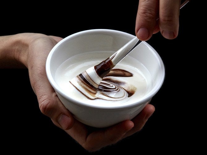 <p>The Goûte prototype dipped in yogurt and chocolate.</p>