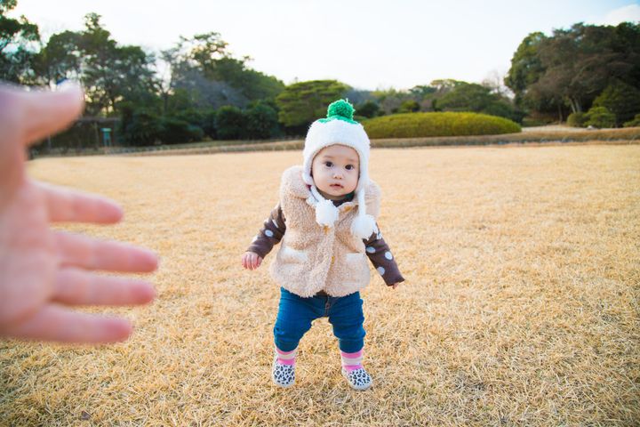 Father's POV of toddler taking her first steps, perfecting her skill of walking. Okayama, Japan. January 2016 Jonathan Galione via Getty Images