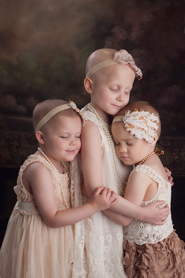 Scantling took this viral photo of the three girls in 2014.