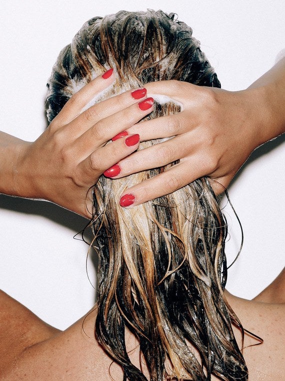 5 Common Shampoo Myths Debunked Huffpost Uk News 