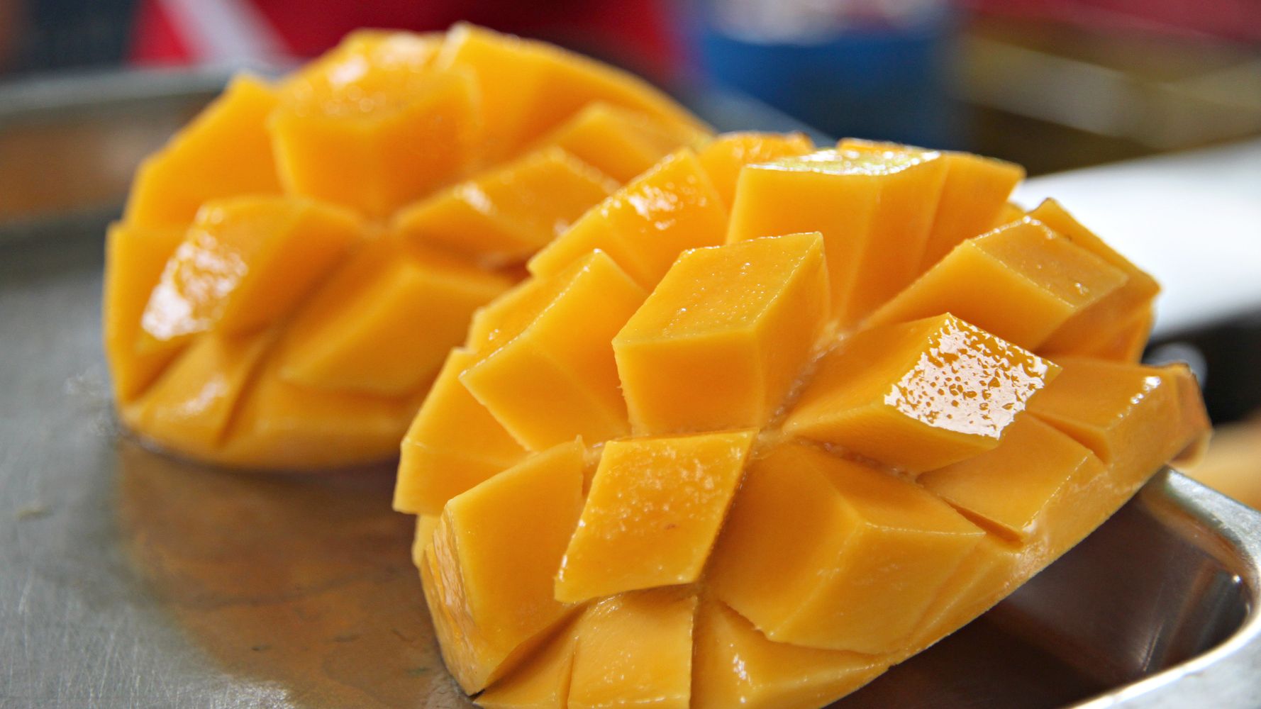 How To Cut A Mango 3 Easy Ways And 1 Crazy Impressive Way Huffpost Life,Sacagawea Coin Back