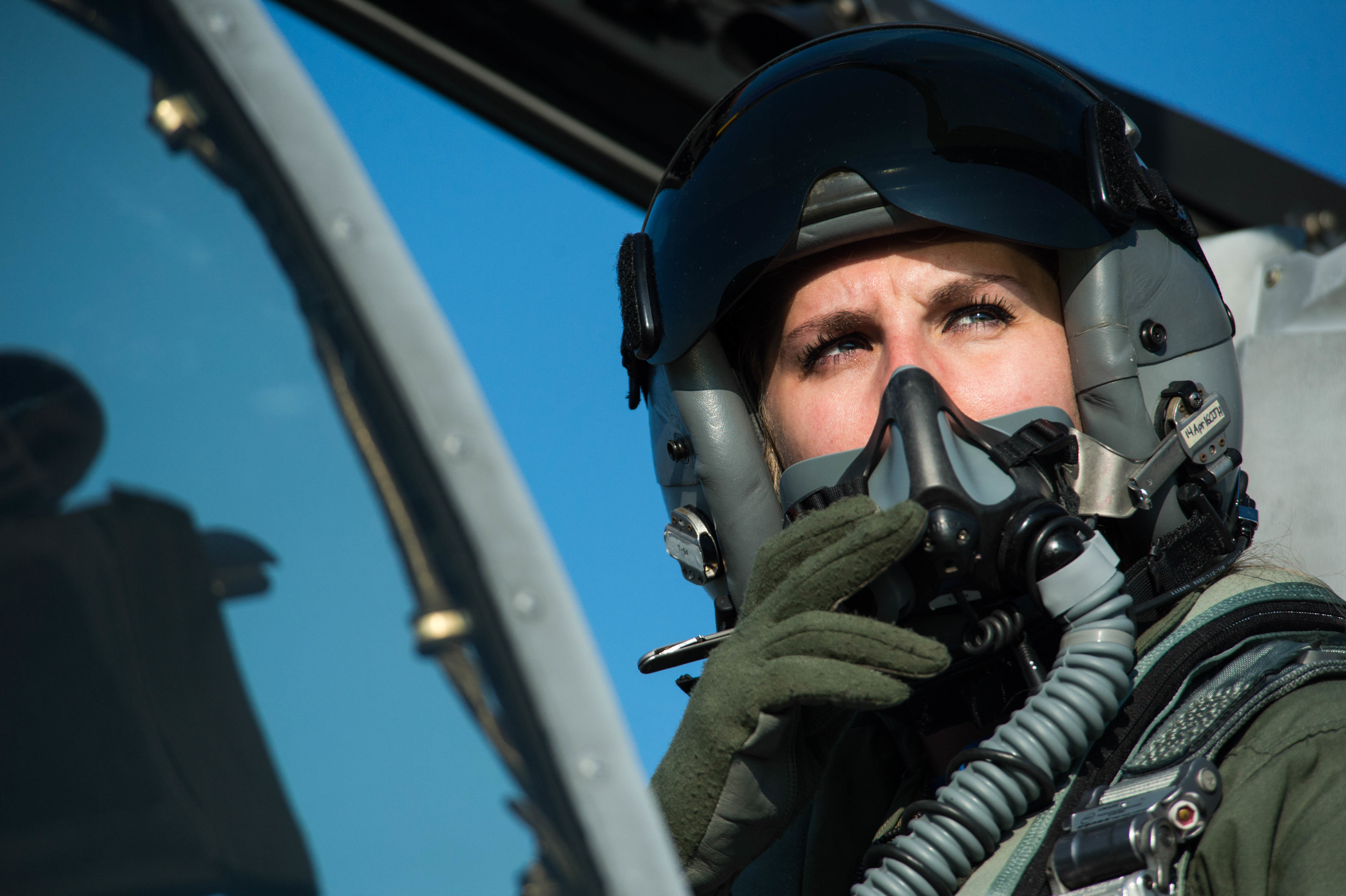 58 Fly-As-Hell Photos Of Female Pilots | HuffPost