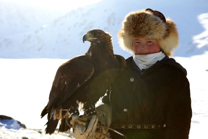 Aisholpan and Akkainat (White WIngs)