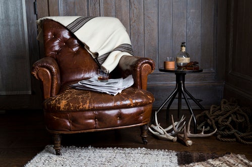 <p> <em>A cozy Poglia Loom-Woven blanket from Virgin Wool</em> </p>