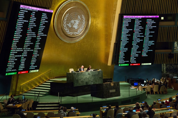 UN General Assembly adopts resolution establishing international mechanism concerning Syria, December 21, 2016.