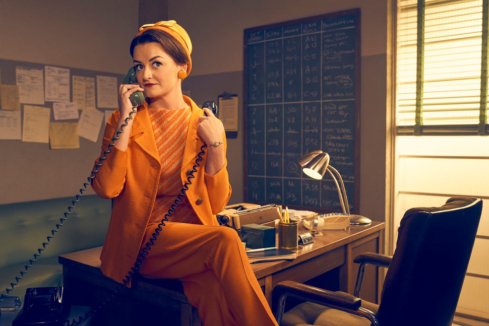 Pauline Jameson (Alison Wright) works with "Whatever Happened to Baby Jane?" director Robert Aldrich (Alfred Molina) but has
