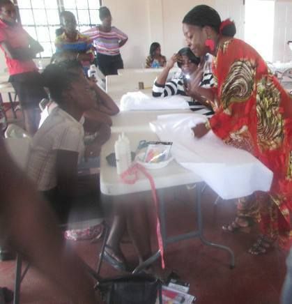 Getrude Matshe running Grenada Ministry of Culture Women’s Co-operatives Fabric Workshop 