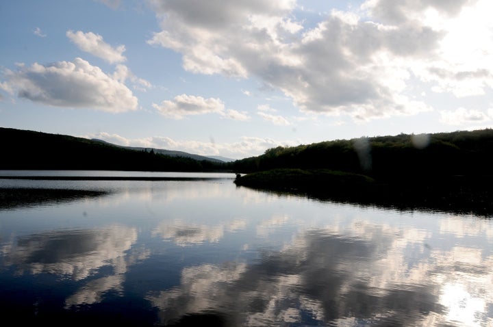 <p><em>North-South Lake</em></p>