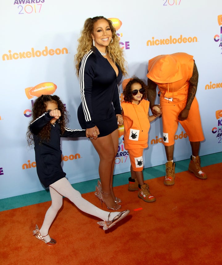 Mariah Carey and Nick Cannon get into dispute at Kids' Choice Awards