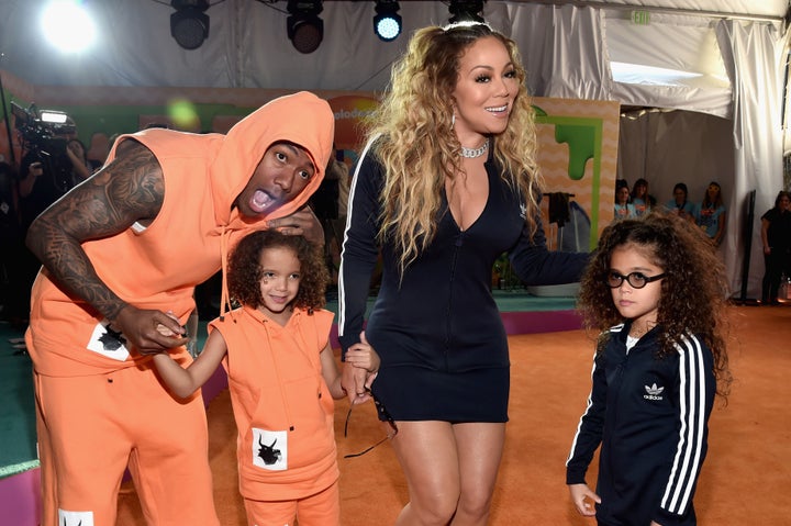 Mariah Carey and Nick Cannon Reunite at Kids' Choice Awards, Pose in  Matching Outfits With Twins on Red Carpet