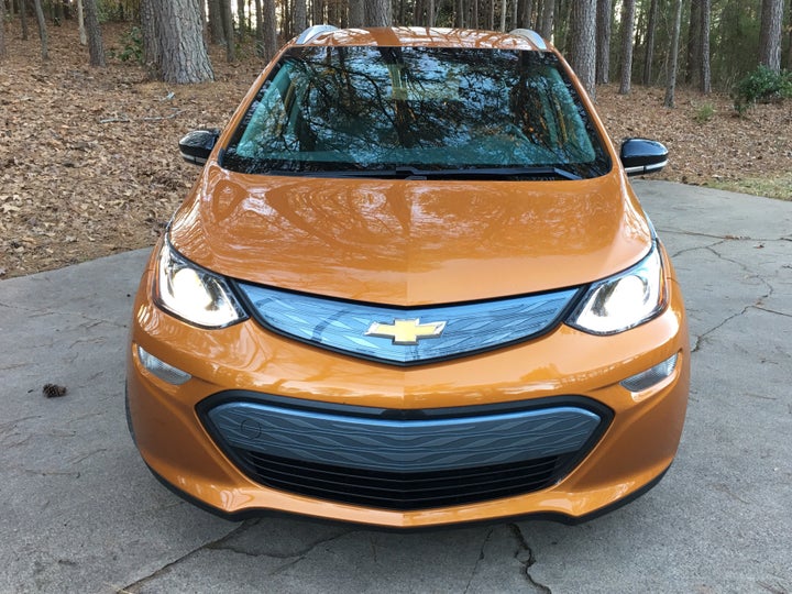 <p>2017 Chevrolet Bolt front end</p>